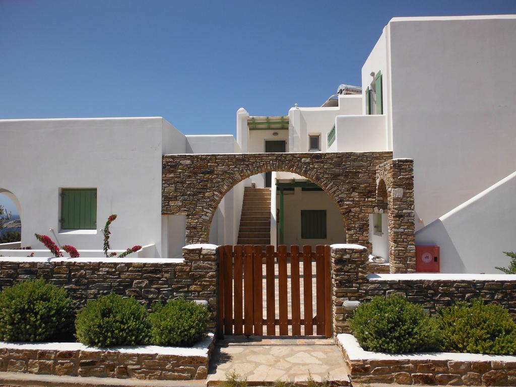 St George Antiparos Apartments And Studios Agios Georgios  المظهر الخارجي الصورة
