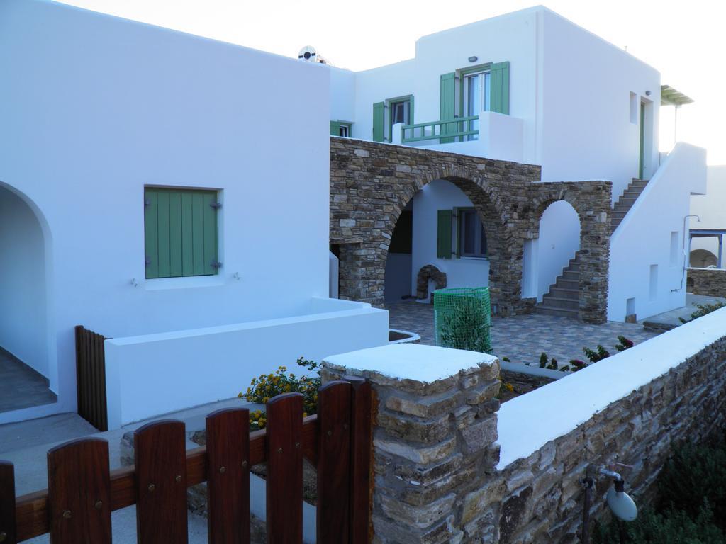 St George Antiparos Apartments And Studios Agios Georgios  المظهر الخارجي الصورة